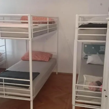 Gest House Roberto Kwatera prywatna *
